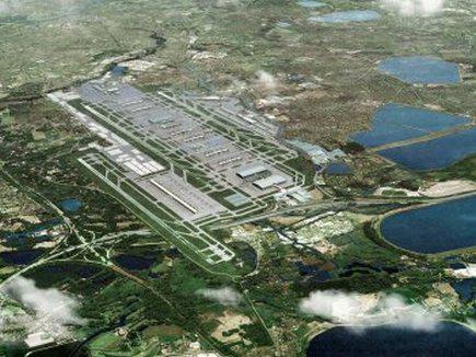 Аэропортовая комиссия Великобритании рекомендовала прокладку третьей ВПП в Хитроу