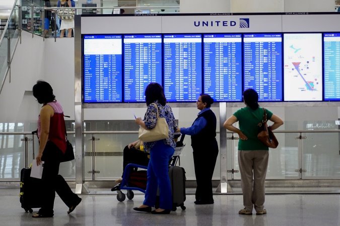 Все самолеты United Airlines приземлились из-за технического сбоя