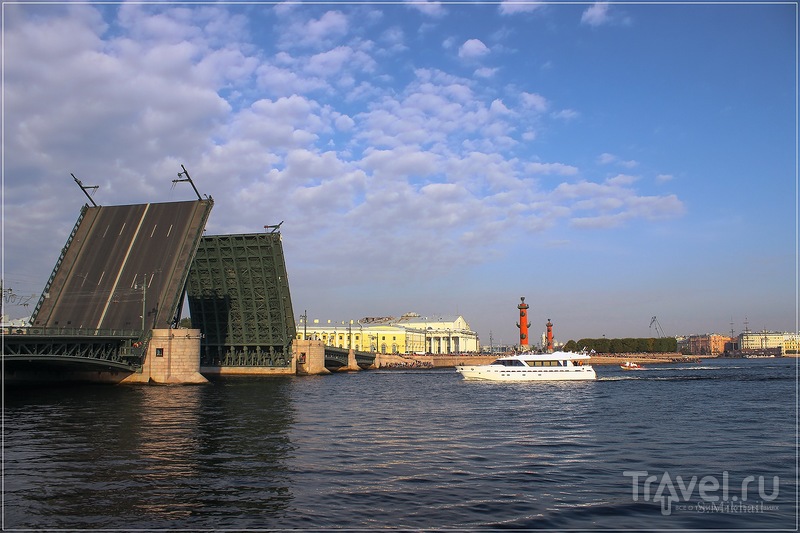 Как провожали 'Аврору', немого свидетеля XX века / Россия