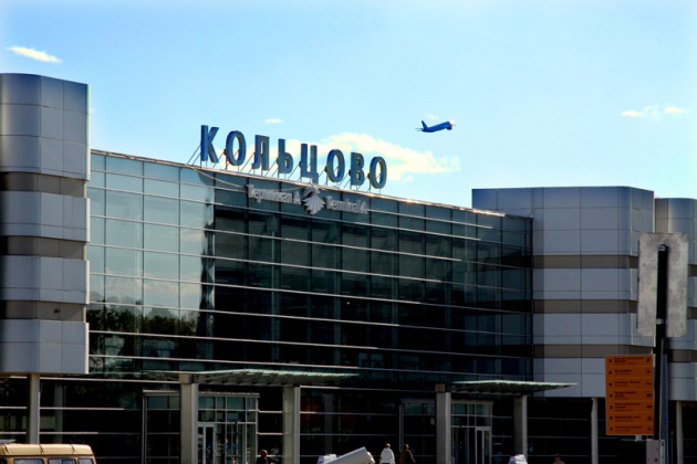 В "Кольцово" экстренно сел пассажирский самолёт направлявшийся в Южно-Сахалинск
