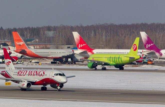 АЭВТ оценила годовые убытки авиакомпаний в 10–15 млрд рублей