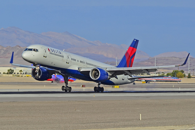 Сотрудница "Delta Airlines" взломала систему бонусов авиакомпании