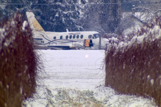 Пассажирский самолёт аварийно сел в Канаде: два человека госпитализировано