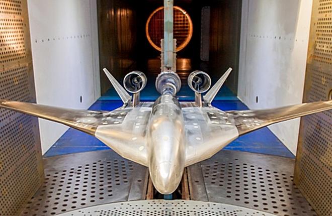 ЦАГИ провел очередной этап испытаний модели перспективного магистрального самолета в схеме "летающее крыло"