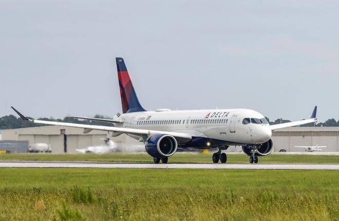 Авиакомпания Delta Air Lines увеличила твердый заказ на самолеты Airbus A220 до 131 единицы