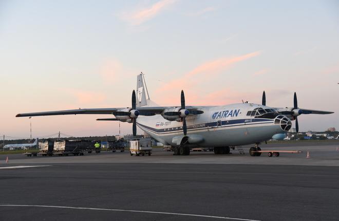 Авиакомпания «Атран» возобновляет грузоперевозки на Ан-12; ожидает решения по «Боингам»