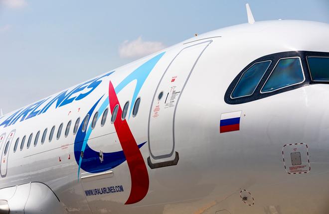 Авиакомпания "Уральские авиалинии" выполнила только 16 рейсов в дальнее зарубежье за восемь месяцев