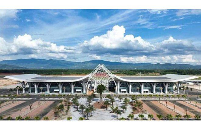 Китайцы построили аэропорт в Лаосе